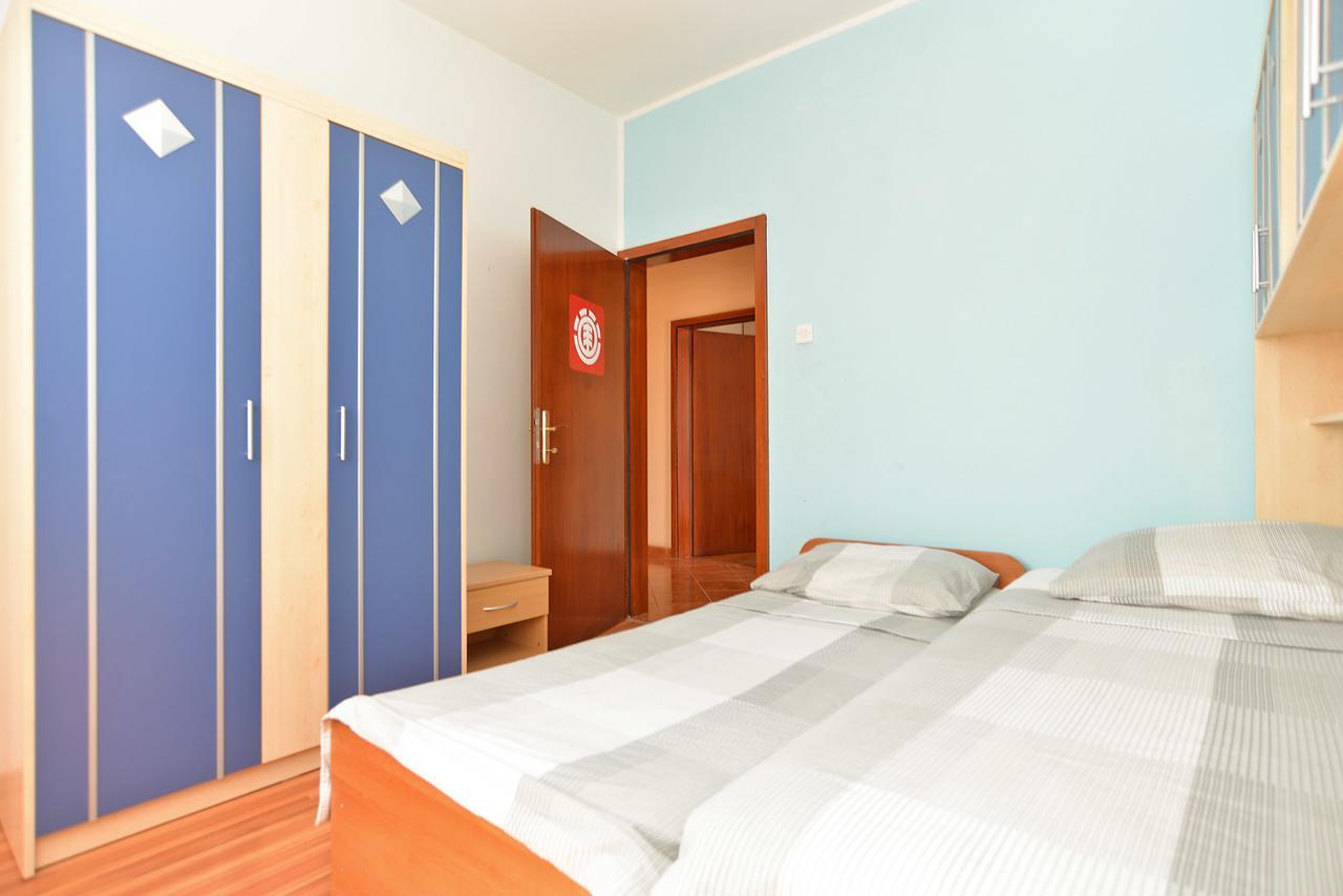 Apartments Gracijano 1724 Liznjan Bagian luar foto
